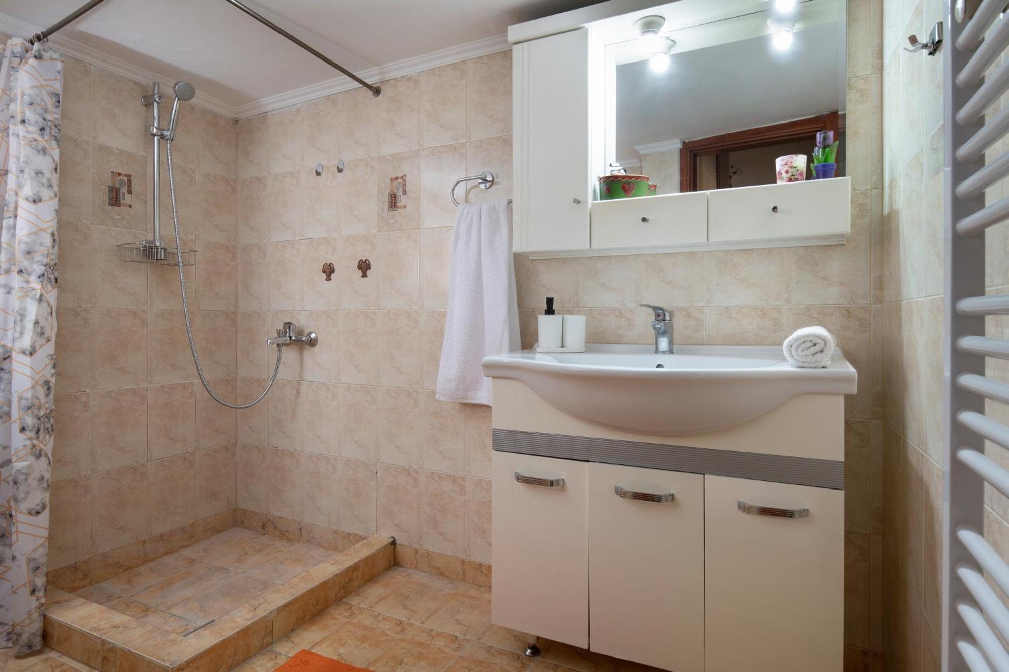 Ferienwohnung Άνεση Και Ευκολία, Σπίτι Συκιές. Thessaloniki Exterior foto